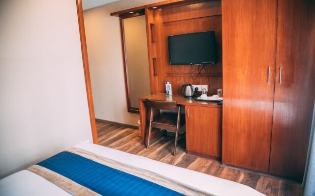 Himalayan Suite Hotel