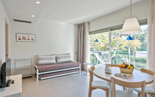 Castellmar Apartments