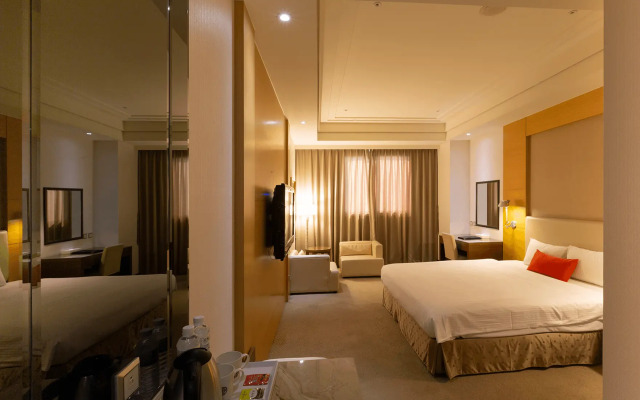 Ever Delightful Business Hotel