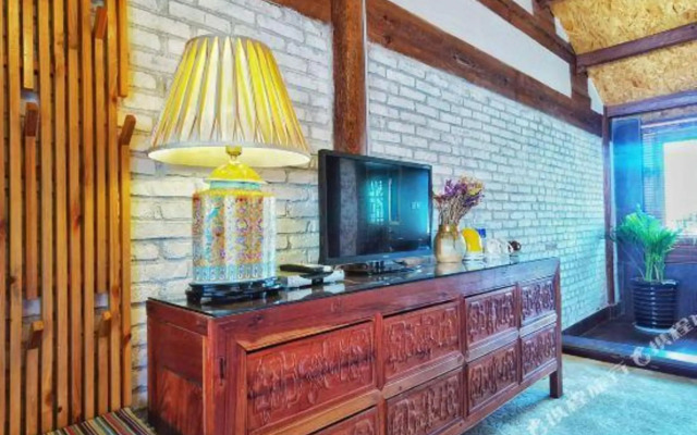 Lijiang Liuyue Tang Inn