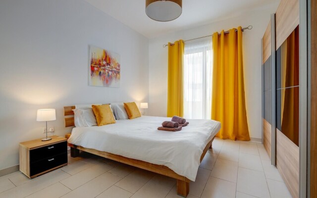 Marvellous Apartment With Valletta and Harbour Views