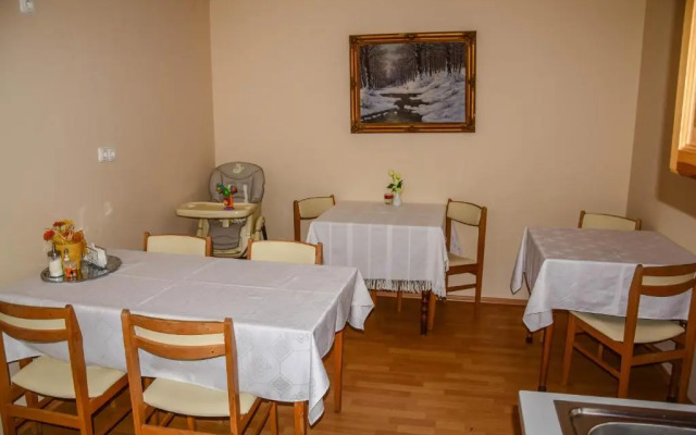 Ambrózia Étterem Es Panzió