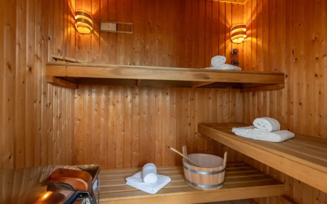 Holiday Home in Koudekerke With Hot Tub