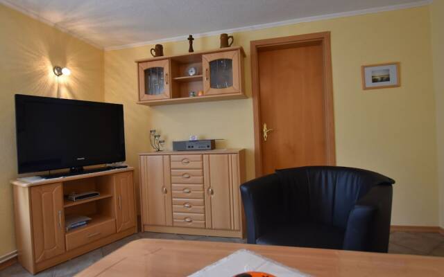 Beachside Apartment in Pepelow With Private Terrace