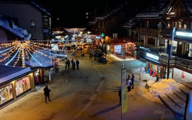 L'eterlou, Studio Centre Station