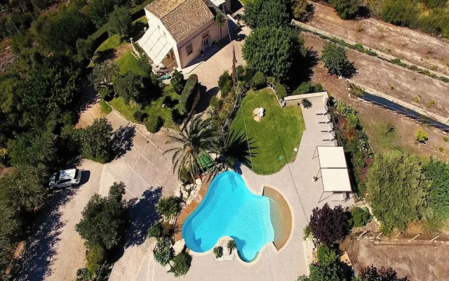 Villa Iris
