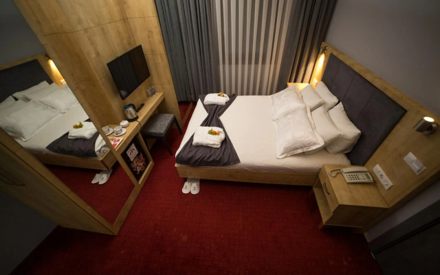 Funda Hotel