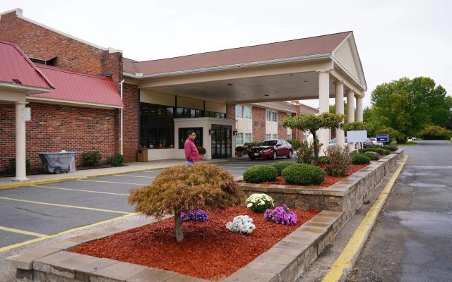 Rodeway Inn & Suites East Windsor