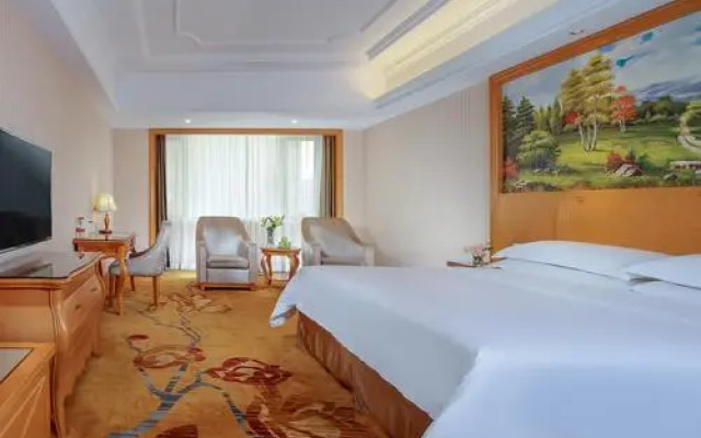 Vienna Hotel Chengdu Pearl River Plaza