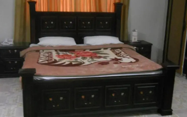 Sunrise Guest House Multan