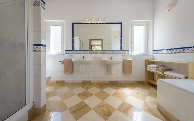 Exclusive Villa in Porroig