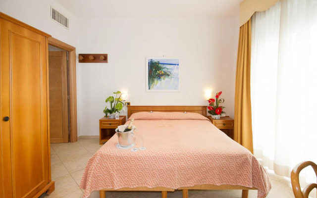 Joli Park Hotel