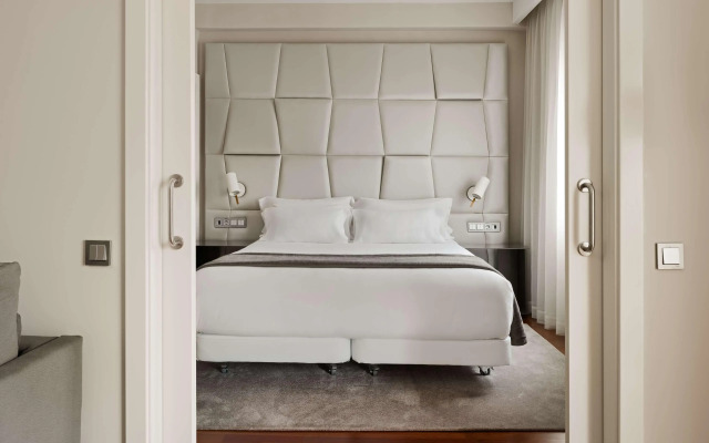 NH Collection Madrid Colón