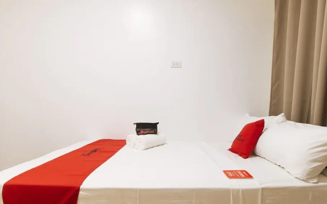 RedDoorz @ Golite Old Albay - Hostel