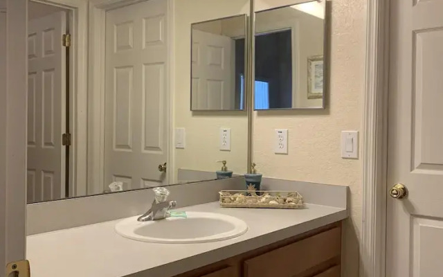 Caribbean Breeze 4 Bedrooms