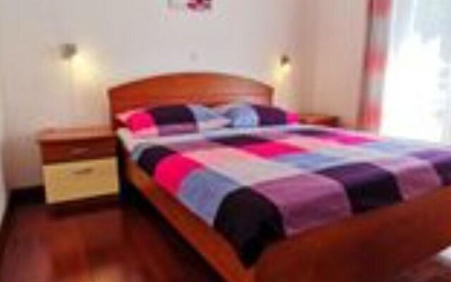 Apartment Villa 2 Sara 4 pax