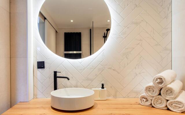 Luxury Mansion at the Harbor Families Only