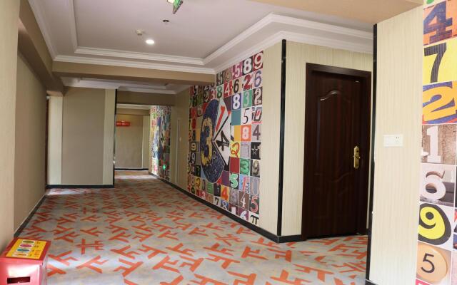 PAI Hotel·Chongqing Jiangbei Airport Changfu Road Light Rail Station