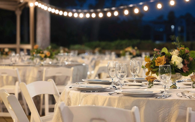 The Woodlands Resort, Curio Collection by Hilton