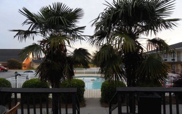 Best Western White Columns Inn