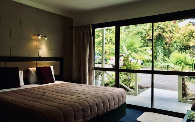 Bounty Motel – Guest Rooms – Paihia