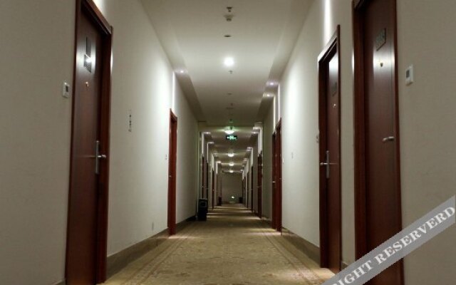 Super 8 Hotel (Lianyungang Chaoyang East Road)