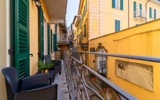 Stairway Apartment by Wonderful Italy