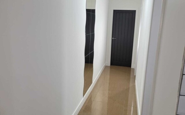 Stunning 2-bed Apartment in Manchester Built 2023