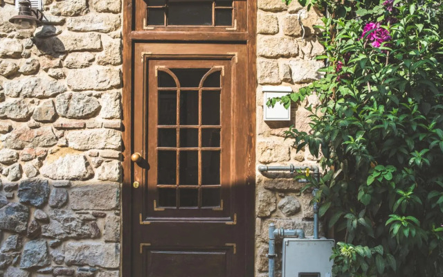 Stone house near Acropolis - Living Stone Diamond