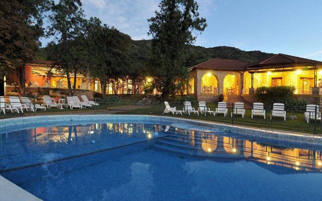 Pinares del Cerro Resort & Suites