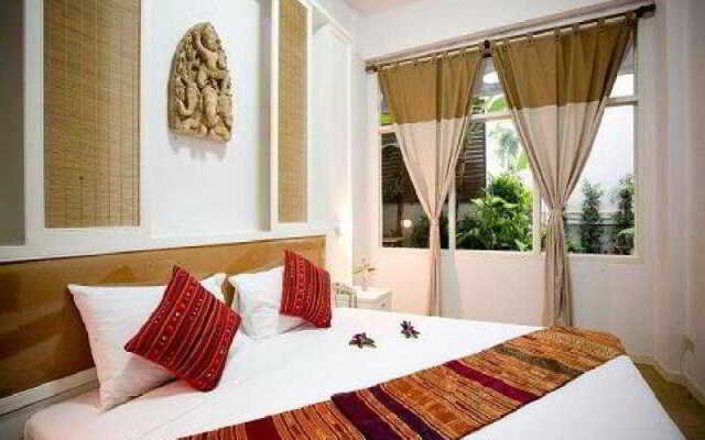 RoomQuest Pratunam Yesterday's Photo Hotel