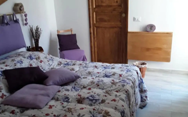 La Casetta Di Giucci Bed And Breakfast - Hotel in 因佩里亚 - Photo 4