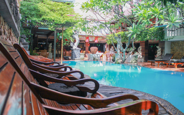 Villa Cha Cha Banglumphu