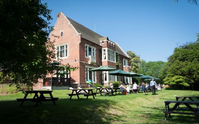 Highley Manor