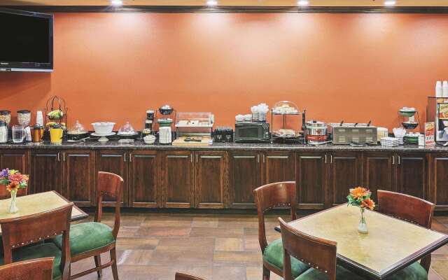 La Quinta Inn & Suites Eastland