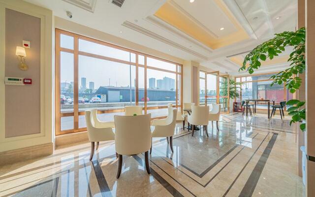 Vienna Hotel Chongqing West Station Square