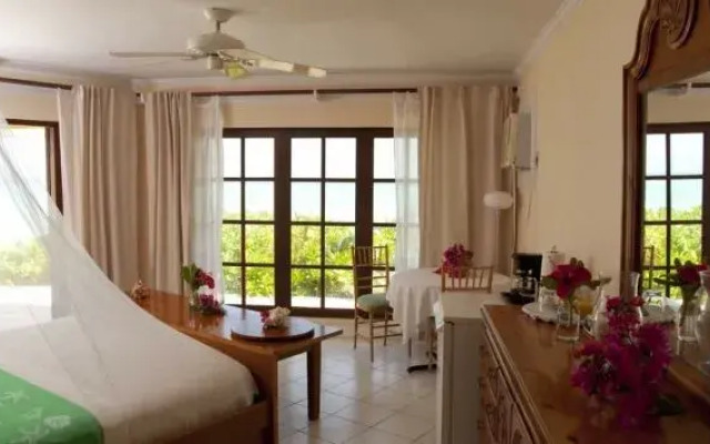 Emerald Palms Hotel