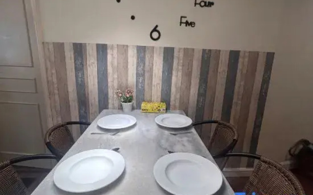 Nicely Riverbank suites 405 @Riverview