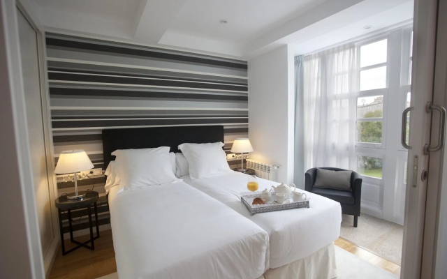 Catedral Site by Como en Casa