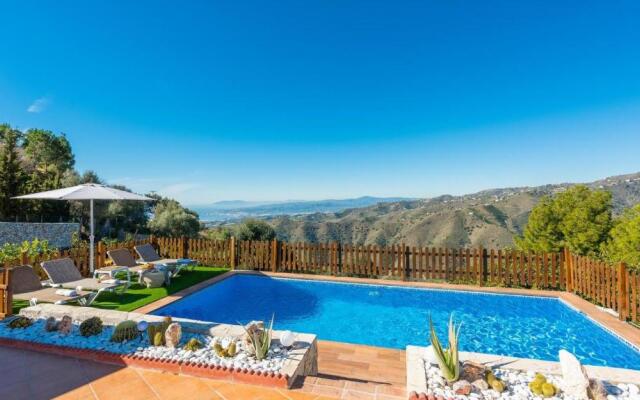 Villa Francisco Torrox by Ruralidays