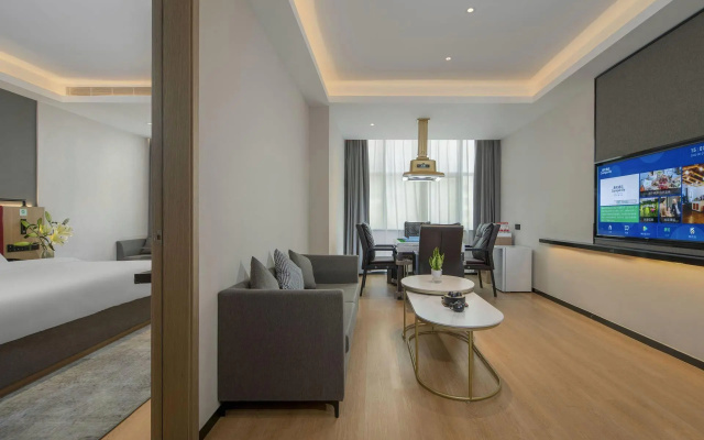 Campanile Hotel (Shenzhen Guanlan Golf Store)