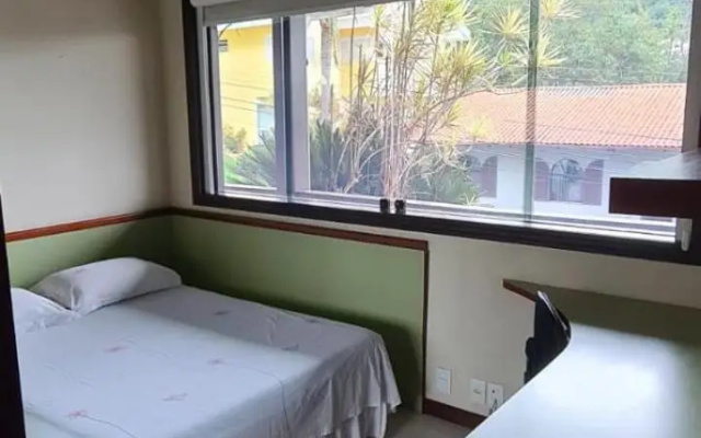 Suíte Theo