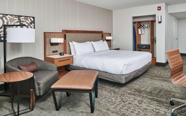 DoubleTree by Hilton Fullerton