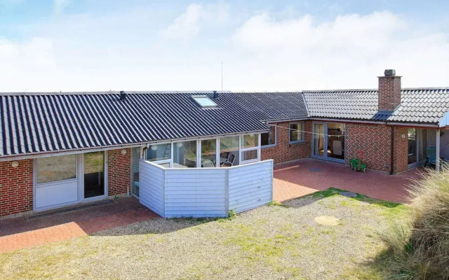 9 Person Holiday Home in Ringkobing