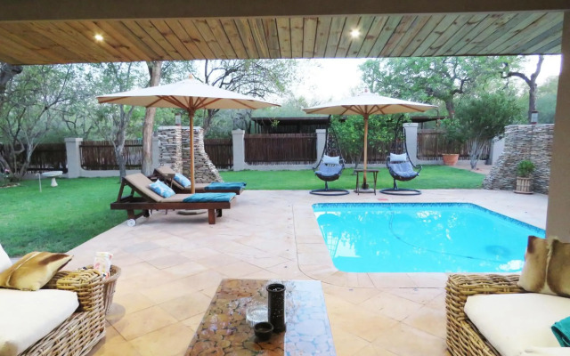 Wild Dog Guest Lodge
