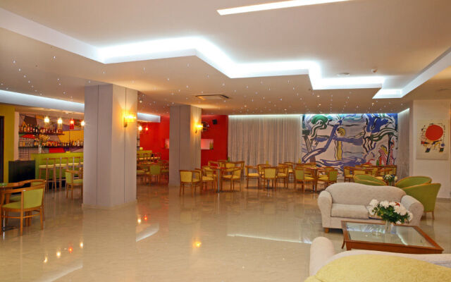 Sun Palace Hotel Resort & Spa