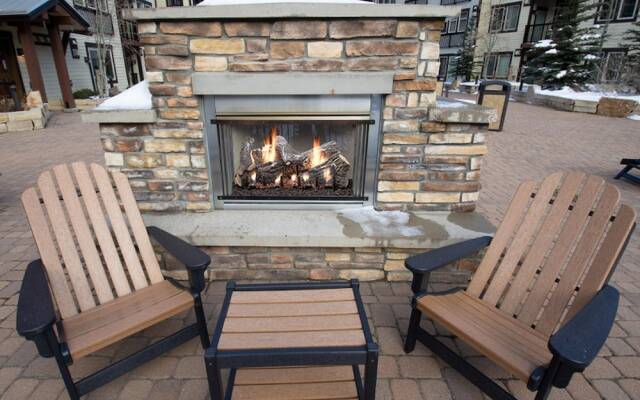 Founders Pointe 4646