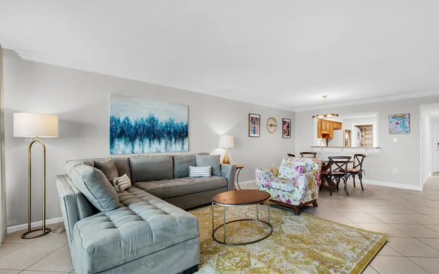 Shoreline Towers 3092