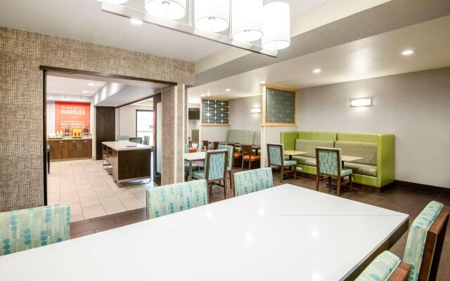 Hampton Inn & Suites Las Vegas-Henderson