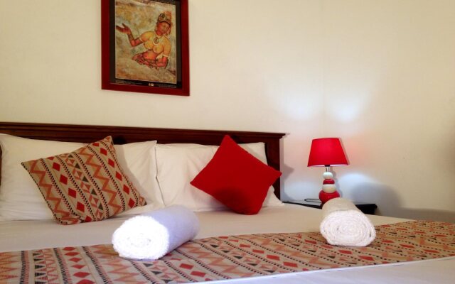 Moon Hills Hotel